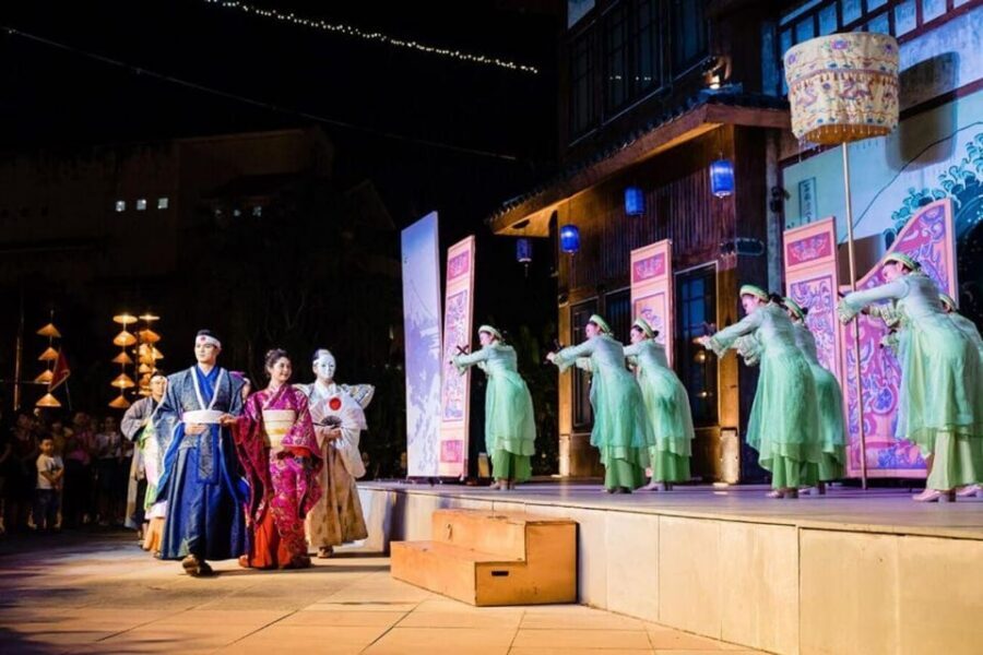 Hoi An: Memories Show and Impression Theme Park Tickets - Photo rules and audience comfort: plan for real crowds