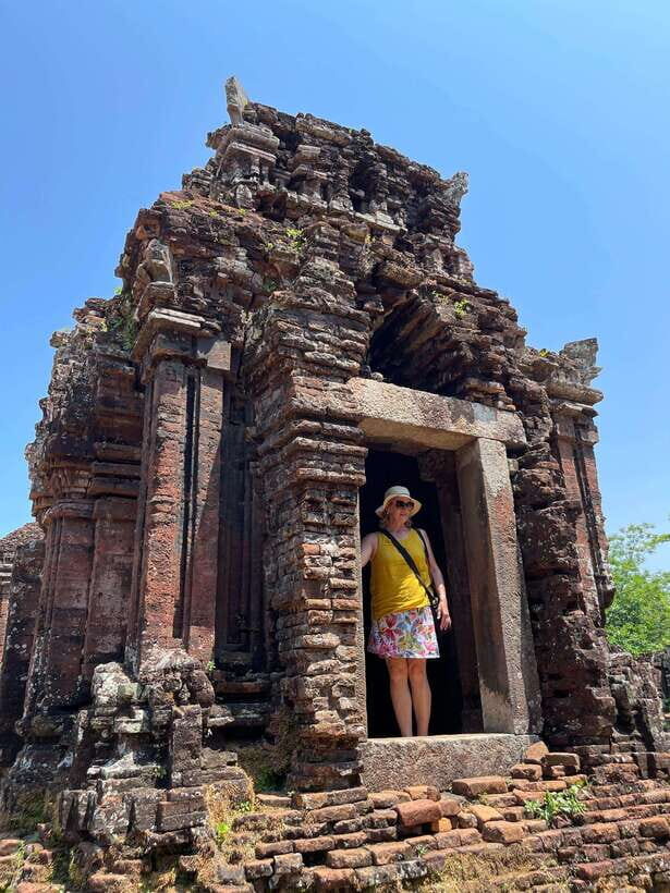 Hoi An: My Son Ruins; Bus-Boat-Cultural Show-Lunch-Guide - Who Should Book This Tour (And Who Might Want to Rethink)