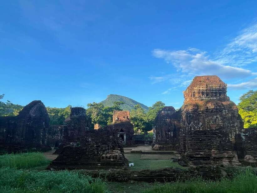 Hoi An: My Son Ruins: Guide-Bus-Boat-Cultural Show-Lunch - Thu Bon River Boat Trip: A Different View of the Same Region