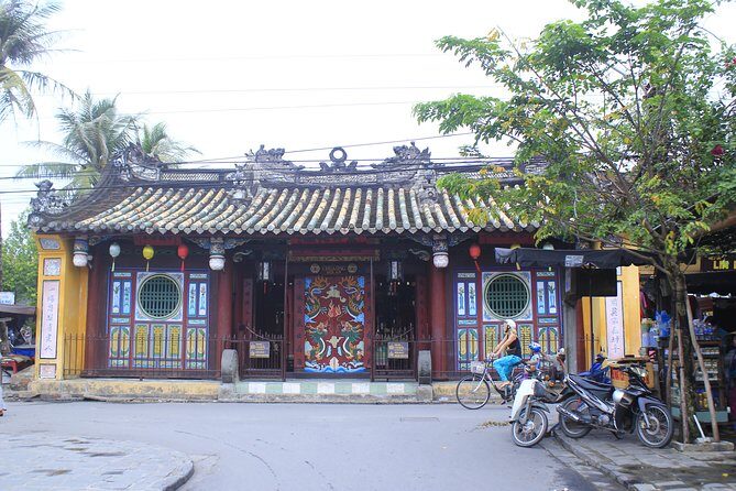 Hoi An: My Son Sanctuary And Hoi An Heritage Full-day Tour - Lunch in Hoi An: a break that doesn’t derail the tour
