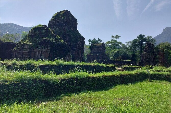 Hoi An: My Son Sanctuary Early Morning with Breakfast & Coffee - Group size, guide quality, and why photos come out better