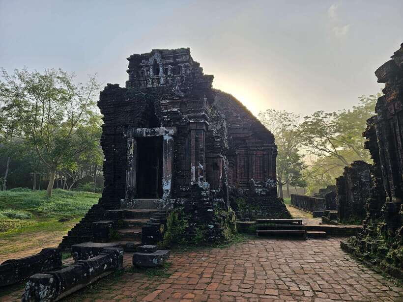 Hoi An: My Son Sanctuary Private Tour with Local Guide - The 1.5-hour sanctuary walk: what you’ll actually do