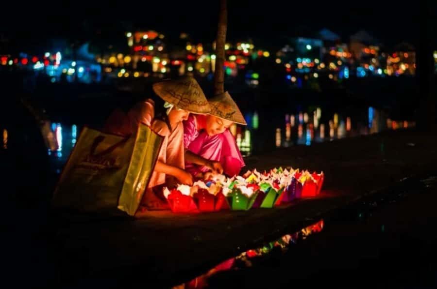 Hoi An : Night Boat Trip and Floating Lantern on Hoai River - Price and Value: Is $8 Worth It?