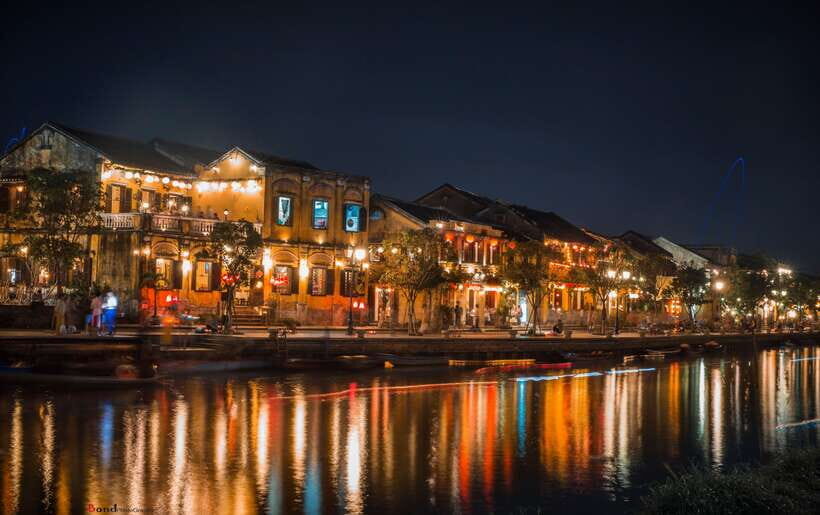 Hoi An Nighttime Heritage Experience - Why Hoi An looks different after dark