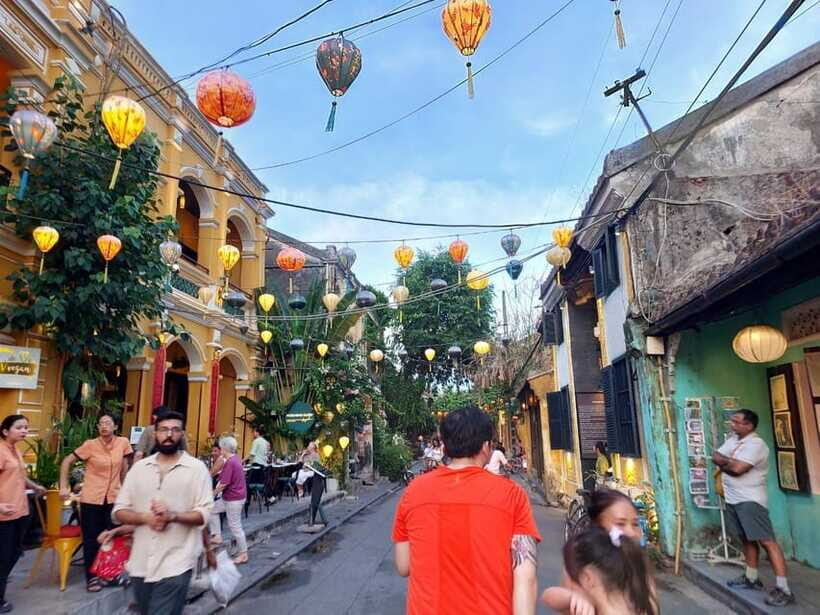 Hoi An Old Town Entrance Ticket +Boat Lantern Release Ticket - Hoai River Boat Lantern Release: The 20-Minute Highlight