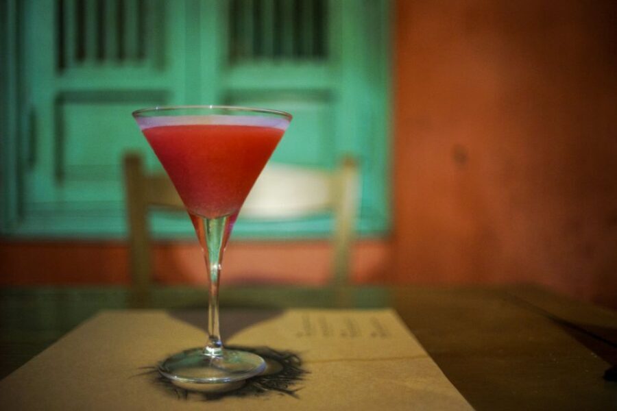 Hoi An: Secret Cocktail Experience - Starting at Bà Mụ Temple: the quickest way to get oriented