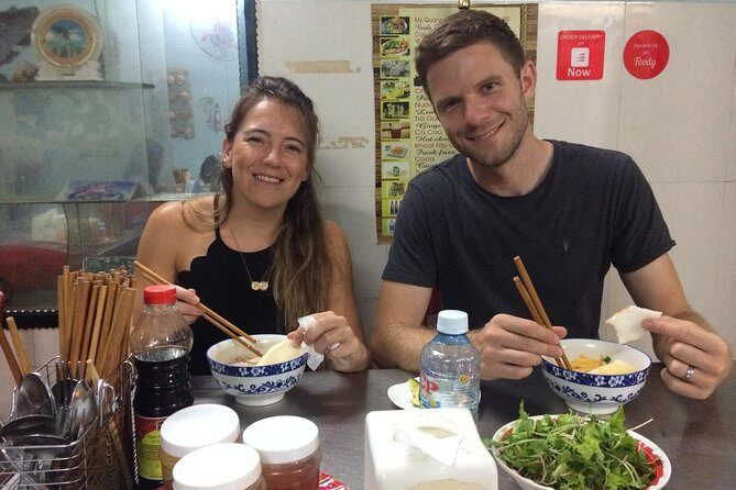 Hoi An street food Tour - Private Tour - The food list you’ll actually remember: banh my, white rose dumplings, wonton, and cao lầu