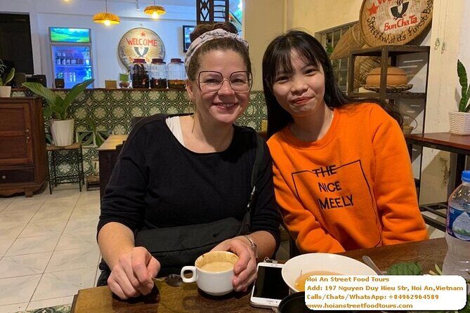 Hoi An Street Walking Food Tours - The guide matters: English support and real explanations
