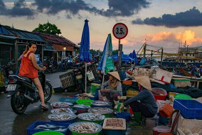 Hoi An Sunrise Fish Market Tour - Cam Thanh water coconut forest and basket boat skills