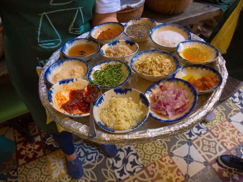 Hoi An: Sunset Food Tasting Tour - About that rice paper workshop note