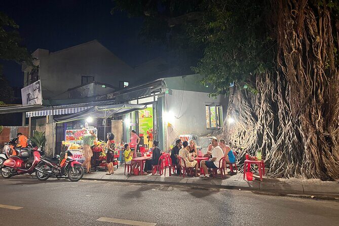 HOI AN Sunset Food Tour - Night Market - Lantern Streets - The Thu Bon Lantern Moment: Make a Wish, Then Watch It Glow
