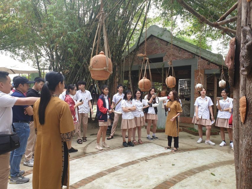 Hoi An: Thanh Ha Village Tour with Pottery Making and Gift - The Traditional Pot Breaking Game: A Fun Finale With Meaning