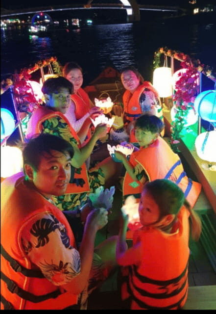 Hoi An: Thu Bon River Flower Lantern Experience - Combine it with old town exploring after the river