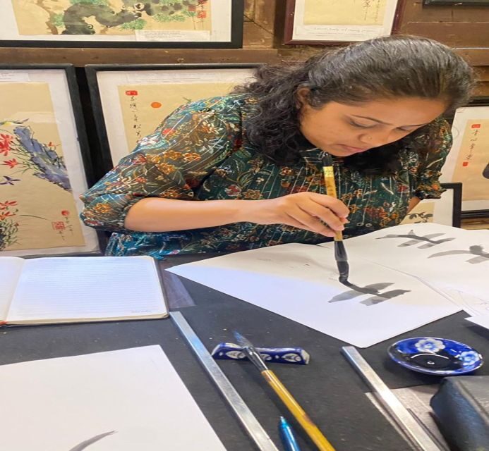 Hoi An: Traditional Vietnamese Calligraphy Class in Oldtown - Learning to read and write Vietnamese characters with purpose