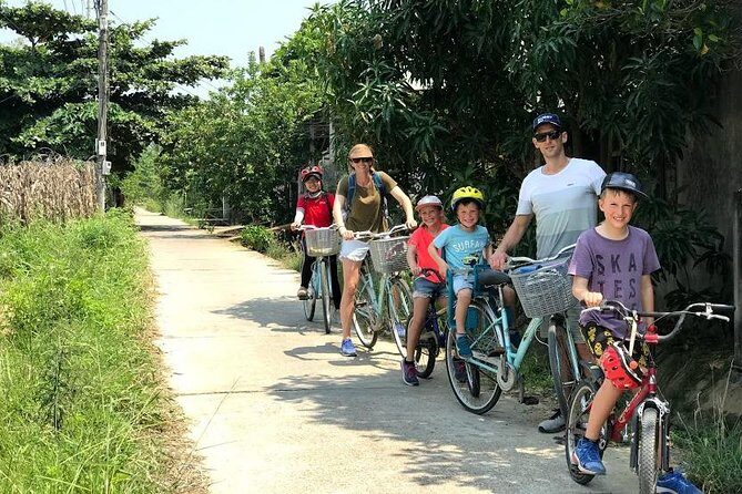 HOI AN Vegetable Village, Basket Boat, Palm Forest PRIVATE TOUR - Pickup, one-gear bikes, and how the route stays manageable