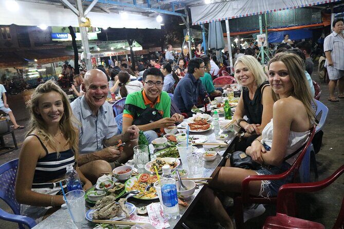 Hoi An Vespa By Night Street Food Tour - Stop 1 in the Ancient Town: Banh Can and White Rose dumplings