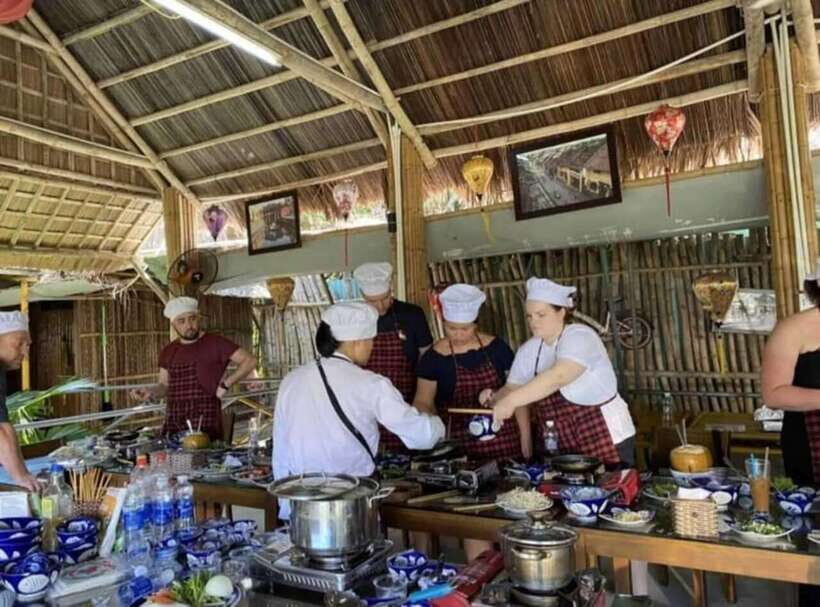 Hoi An : Vietnamese Cooking Class with Phở and Eco Tour - Eating what you made: sharing the table and swapping tips