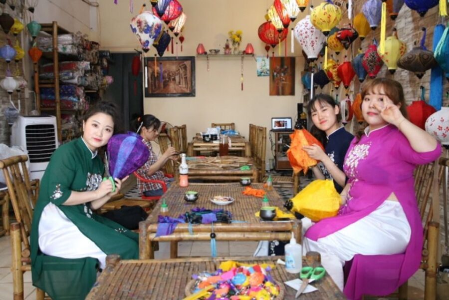 Hoi An: Vietnamese Foldable Lantern Making Class - Choosing your design: lotus, triangle, garlic, UFO, or diamond