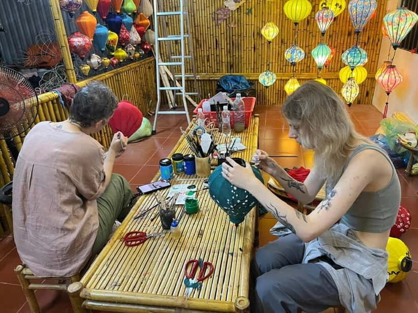 Hoi An: Vietnamese Foldable Lantern Making Workshops - Meeting at The Lantern Lady on Phan Bội Châu Street