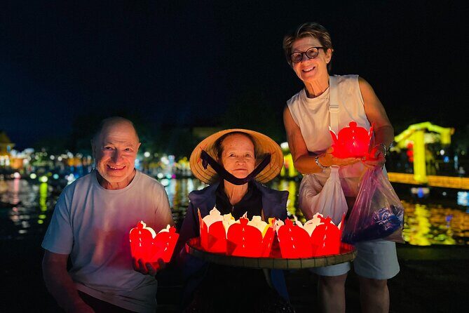 Hoi An Walking Private Tour - Lanterns, Boat Ride & Local Foods - Japanese Covered Bridge: what you’re actually looking at (and why it matters)
