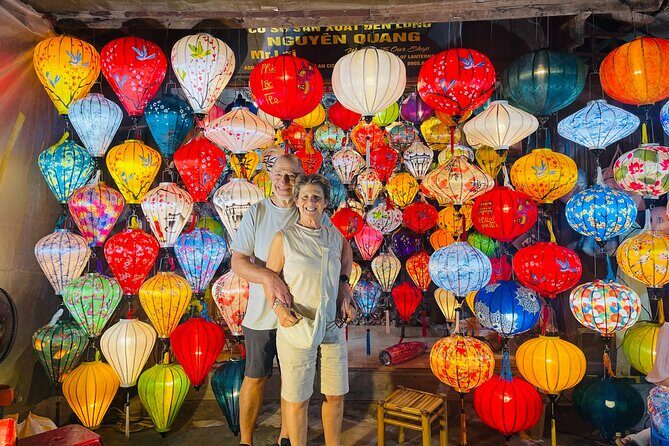 Hoi An Walking Private Tour - Lanterns, Boat Ride & Local Foods - Street food finale plus Mot herbal drink: a satisfying end, not a rushed one