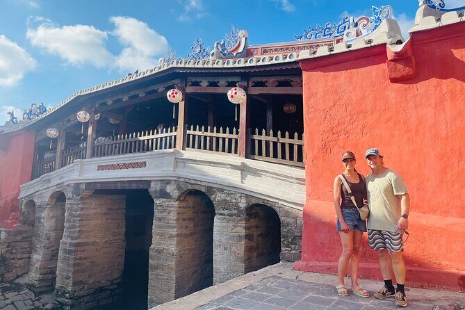 Hoi An Walking Private Tour - Lanterns, Boat Ride & Local Foods - Start at Hoi An Ancient Town: how the guide helps you get your bearings