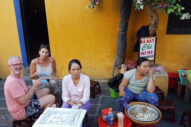 Hoi An Walking Street Food - Private Tour - Ancient Town on Foot: Eating Along the Local Life