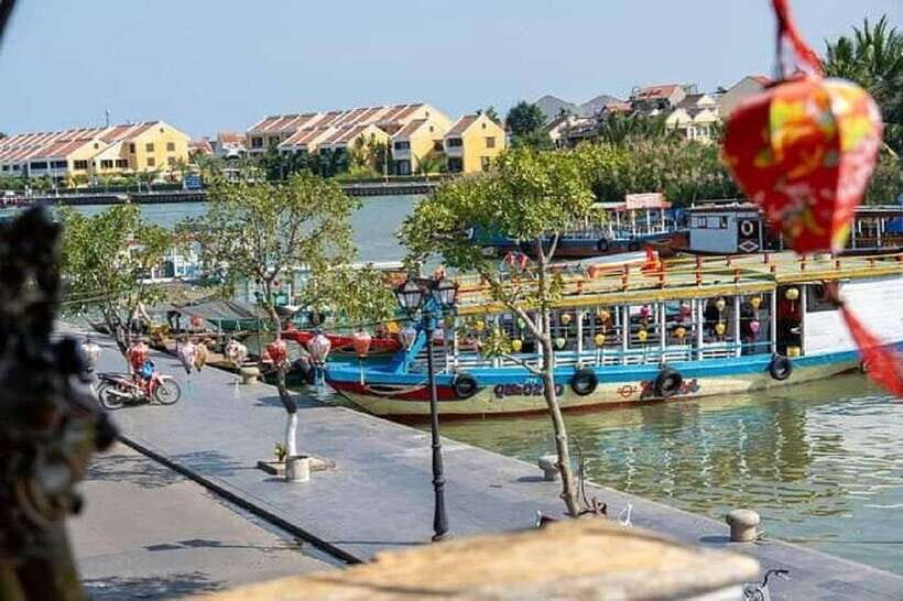 HoiAn Lantern Cruise Private/Sunset/Sunrise/Lighting Lantern - Cruising the Thu Bon: Hoi An’s sights, but from the water