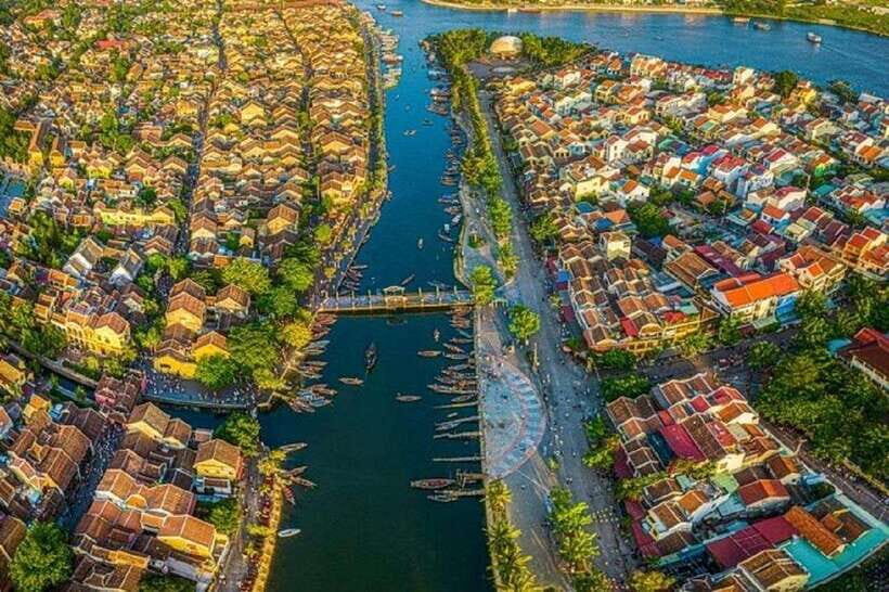 HoiAn Lantern Cruise Private/Sunset/Sunrise/Lighting Lantern - Cam Nam Bridge to Moon Bridge: why the route feels special