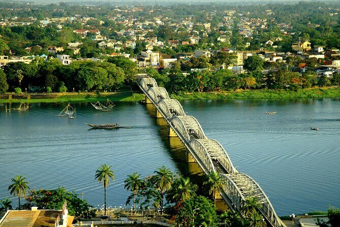 Hue city tour 1 day from Da Nang / Hoi An - How the tour stays manageable: small group, comfort breaks, timing