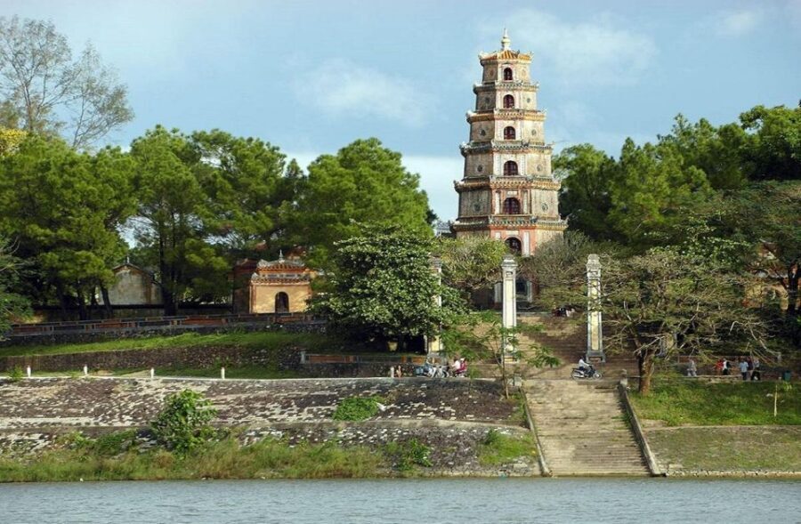 Hue City Tour with Dragon Boat from Hue or Danang or Hoi An - The Nguyen royal tombs: Minh Mang, Tu Duc, and Khai Dinh