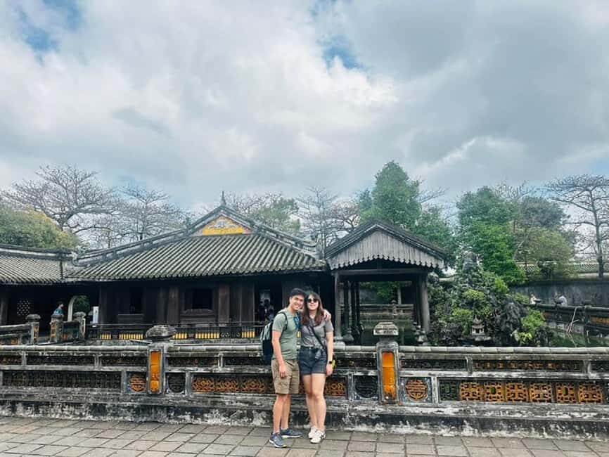 Hue Full-Day Tour from Da Nang/Hoi An with Imperial City - Guide style, small-group pacing, and that pearl detour