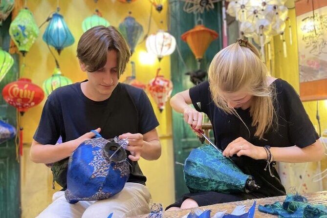 Lantern Making Class With Lynn in Old Town Hoi An - Bringing Home a Foldable Lantern Keepsake