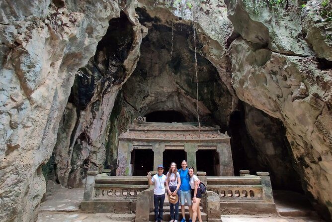 LOVELY PILGRIMS to MARBLE MOUNTAIN & DRAGON BRIDGE & LADY BUDDHA - Key points before you go