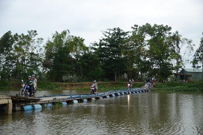 My Son Adventures Loop (1 ngày -150km) - Thu Bon River ferry crossing: instant perspective change