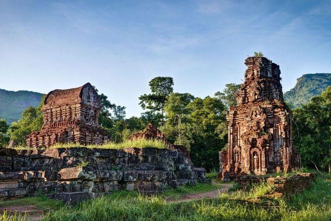 My Son Sanctuary and cruise trip from Hoi An/ Da Nang - The Cham Dance Show: Fun Break or Time Cost?