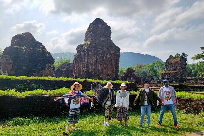 My Son Sanctuary Luxury Trip from Hoi An - Price and logistics for a $22 day: entrance fees and the electric van option