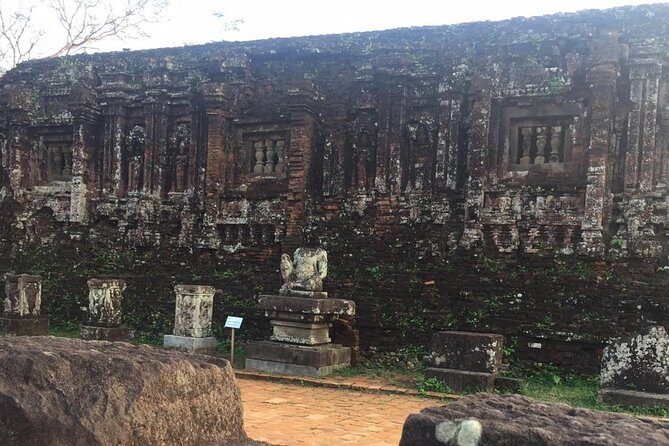My Son Sanctuary - small group tour and Thu Bon river cruising - Lunch in a local house before the boat ride