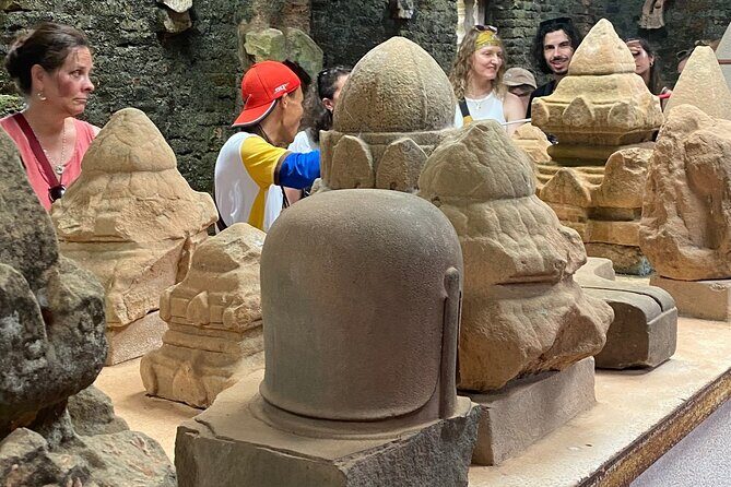 My Son Sanctuary Small-Group Trip From Hoi An - Small-Group Style: The Kind of Tour Where a Good Guide Matters