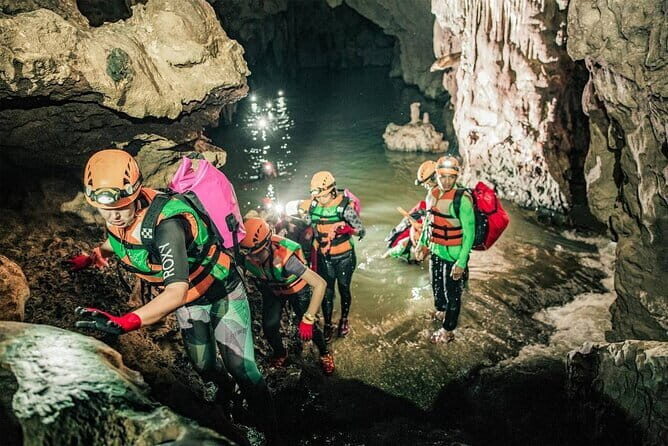 Phong Nha Cave tour from Hoian City - Paradise Cave at 10:15: a Long Dry Cave Visit That’s Built for Awe