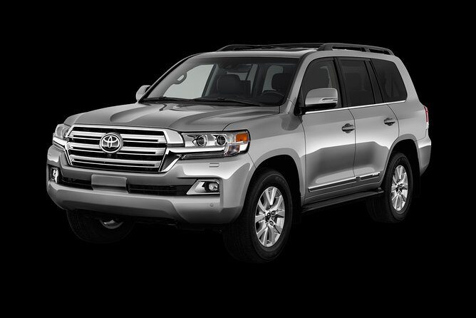 Private car from Da Nang airport/train station to hotel in Da Nang/Hoi An and VV - The Ride Experience: AC Comfort and Backroad Routing