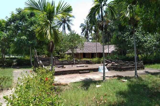 Private Day Trip To Visit MY LAI MASSACRE from Hoi an or Da Nang City - The 8:00am Start and What the “7 Hours” Really Means
