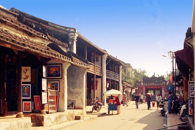 Private Half-Day Tour of Hoi An Ancient Town - Walking the Ancient Town: from Covered Bridge to the fish market