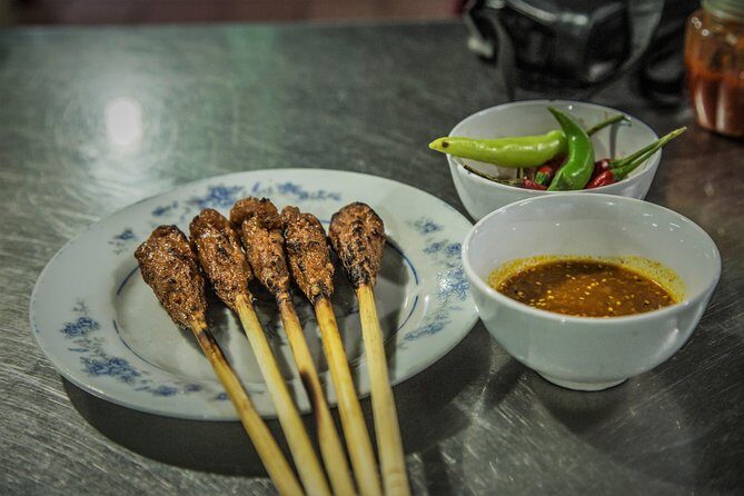 Private Hoi An Evening Food Tastings Tour by Bike - Guide Quality: Why Names Like Khanh and Yen Matter