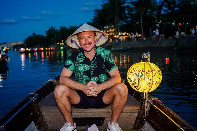 Private Night Photography Tour in Hoi An - Hoi An after dark starts at Chùa Cầu
