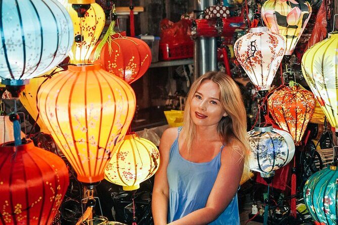 Private Night Photography Tour in Hoi An - The Pho Hoi Lantern stretch: glowing river shots