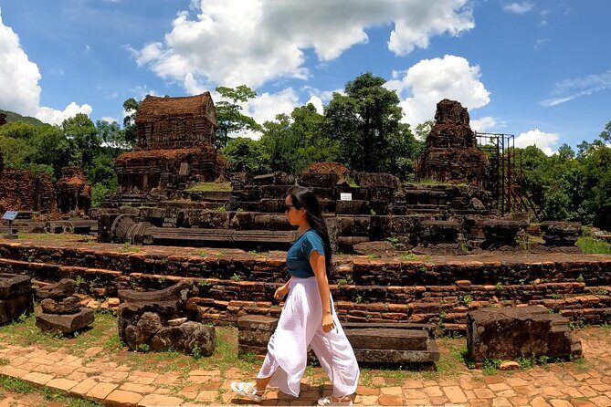 Private Tour from Hoi An: Explore Holy Ruins of My Son - Rice paper workshop in Hoi An: snack, coffee, and hands-on food learning