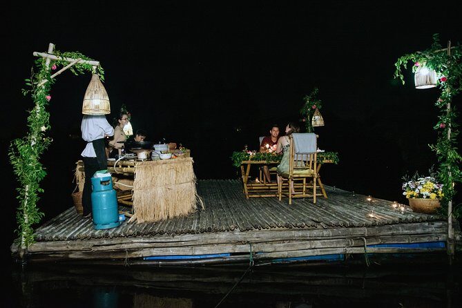 Romantic Dinning On The Bamboo Raft - Romance and Proposals: The Service Level Behind the Scenes