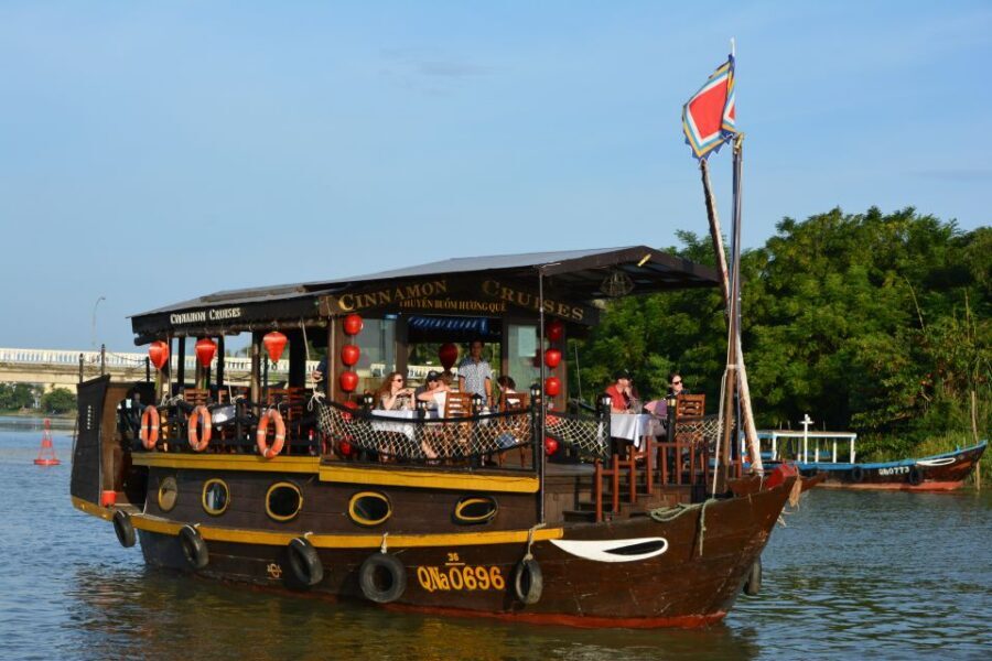 Romantic Sunset Dinner Cruise in Hoi An - Key points before you go