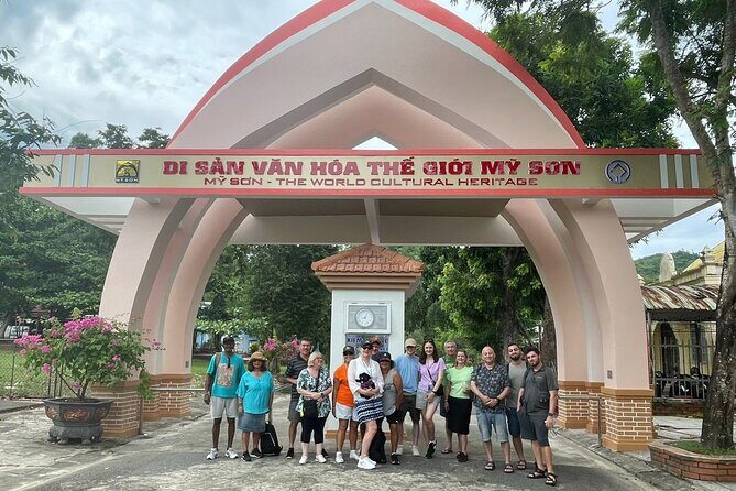 Small Group - My Son Sanctuary Tour From Hoi An - Lunch: included Vietnamese traditional food, with one important caution
